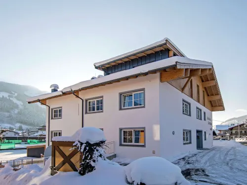 Apartment in Brixen Near Ski Lift - parking