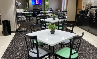 Wingate by Wyndham Little Rock