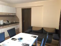 Palace Deluxe Hotel