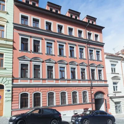 Family Apartments Praha 6 Hoteles cerca de Montaña Blanca