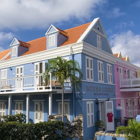 Scuba Lodge & Suites