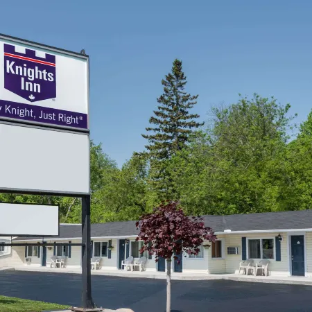 Knights Inn Arnprior Hotels in Arnprior