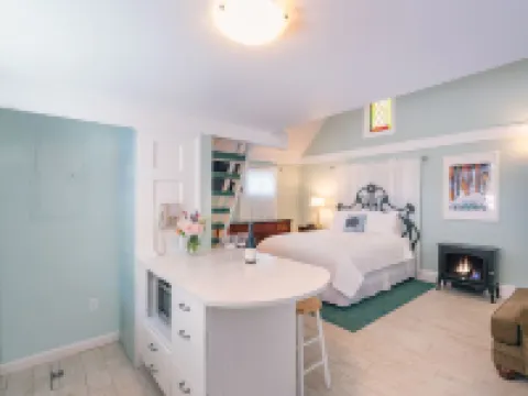 The Victorian Inn Hotels in San Miguel County