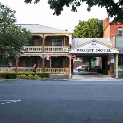 Albury Regent Motel Hotel Exterior