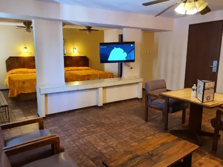 Hotel Suites Kino