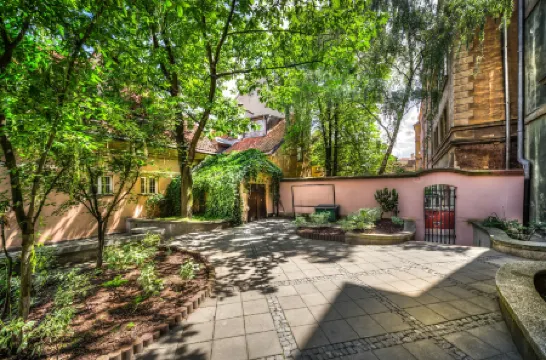 老城博爾格旅館及飯店式公寓