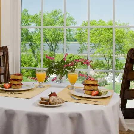 Goldmoor Inn & Resort