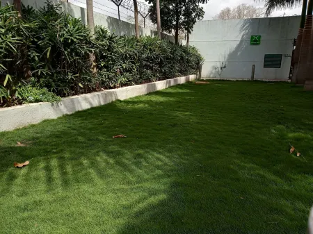 Holiday Inn Express Pune Pimpri Отели рядом со станцией Pimpri