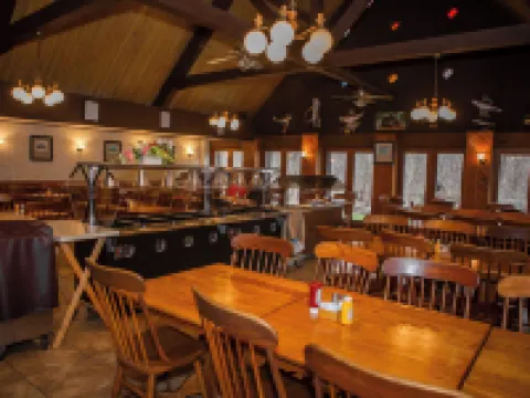Montauk Lodge Hotels in Dent County