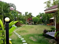 ริมภูฮิลล์รีสอร์ท โรงแรมใกล้จุกเสม็ด