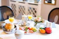 Hotel Würzburger Hof - breakfast