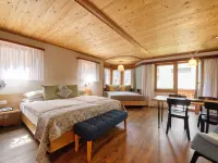 Hotel Simi Hotels near Gorner Ridge