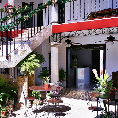 La Aurora Hotel Colonial