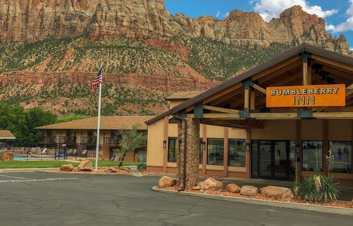Bumbleberry Inn