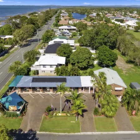 Beachmere Palms Motel
