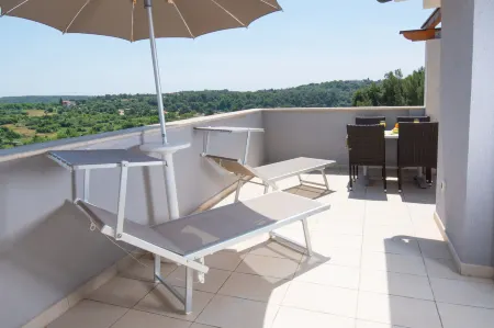 Villa Lumare - 100m from the Sea Отели рядом с достопримечательностью «Амфитеатр в Пуле»