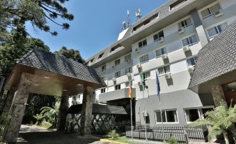 Tri Hotel
