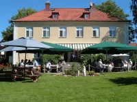 Pensionat Prästgården Hotels in Mariestad