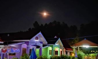 Turfan Hotel and Tigger Park