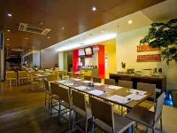 Metland Hotel Bekasi Hotels in South Tambun