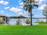 A perfect Lake House get away