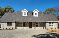 Come enjoy the breathtaking views from the High Country Retreat