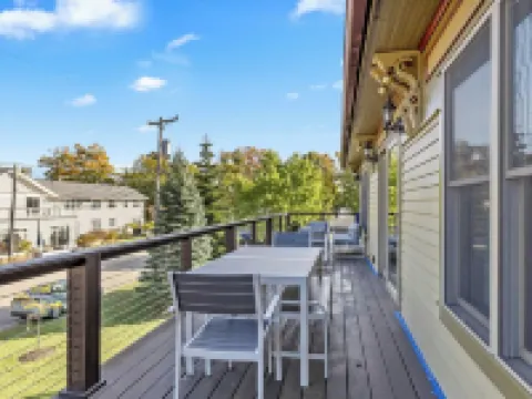 Douglas Retreat - Two bedroom condo with High-Speed WIFI, AC, Washer/Dryer. Hotels in Douglas