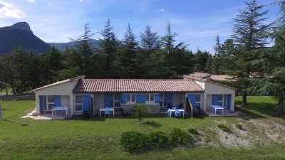 Vvf Haute Provence Hotels in Lagrand