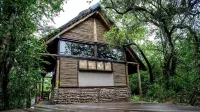 Royal Thonga Safari Lodge - parking
