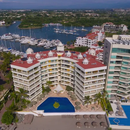 Condo Vela Vista 1004 by Kivoya