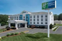 Holiday Inn Express Knoxville-Strawberry Plains Hotels in Knoxville