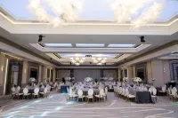 Ramada by Wyndham Ramnicu Valcea - พร้อมอาหารเช้า