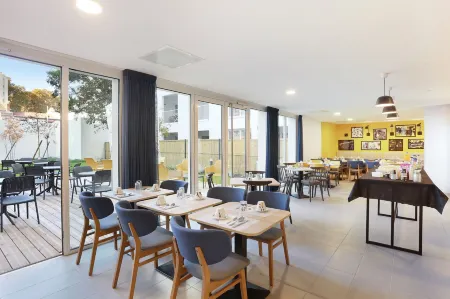 Appart’hôtel Odalys City Centre Compans Caffarelli Отели рядом с достопримечательностью «Монастырь якобинцев в Тулузе»