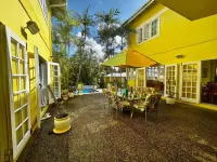 Luxury 5-Bed Villa in Tobago the Big Yellow House Hotels in Black Rock