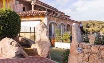 Anemone Apartment with Seaview Terrace by Wonderful Italy