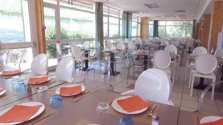 Vvf Montpeyroux Auvergne Отели в г. Бийом