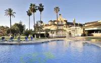 Globales Reina Cristina - Pool