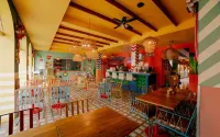 POR AQUI STAY & DINE