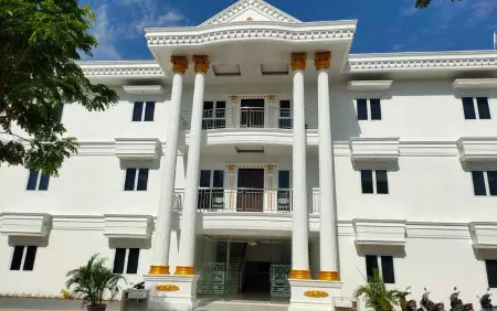 G Syariah Hotel Bandar Lampung Отели в г. Way Halim Permai