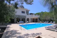 Phaedrus Living Luxury Villa Kathikas Hotels in Kathikas