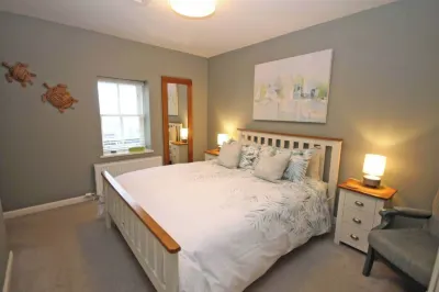 Findochty Beach House Hotels near Bow Fiddle Rock