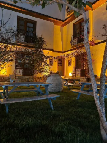 Sezgin Hotel