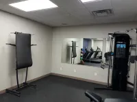 La Quinta Inn & Suites by Wyndham Lake George - Gym