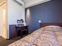 Hotel No.1 Niihama فنادق في نيهاما