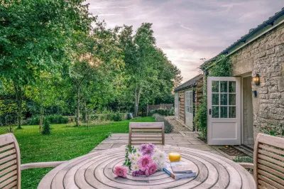 The Cider Barn - Gorgeous 2BD Near Bath Hotels near Radford Mill