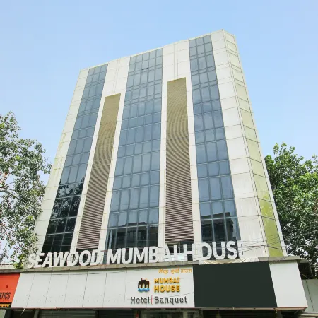 Hotel Mumbai House Juhu Отели рядом с достопримечательностью «Пляж Джуху»