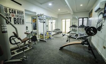 Deluxe Luxurious Room - Pool - Spa - Gym - Parking