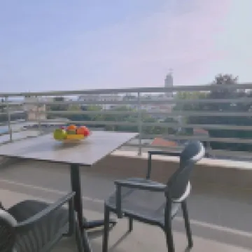 Stay Mystique City Penthouse