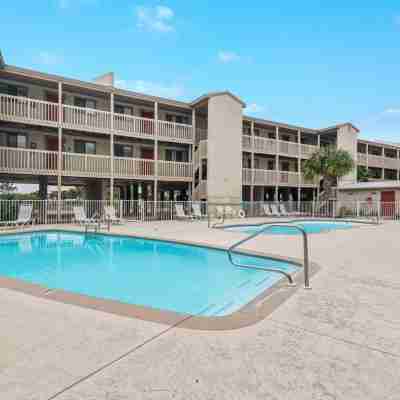 Las Palmas 114- Pool BBQ Short Walk to Beach Fitness & Recreational Facilities