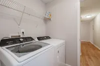 Mins to USC, Hospital, Zoo! Columbia Duet- 2 Units Hotels in Cayce